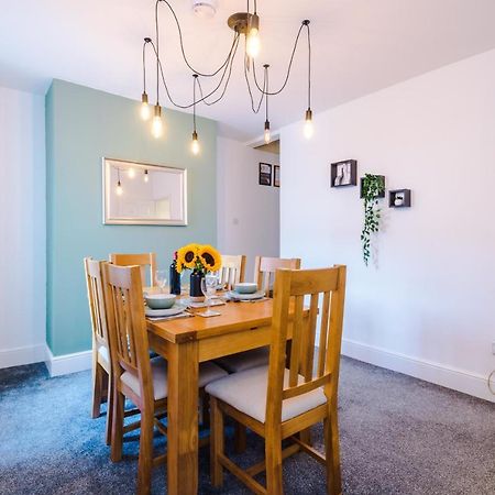 Spacious 2-Bed City-Centre Cottage In Chester By 53 Degrees Property - Ideal For Groups & Couples - Sleeps 6 Luaran gambar