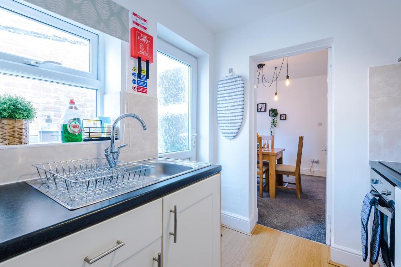 Spacious 2-Bed City-Centre Cottage In Chester By 53 Degrees Property - Ideal For Groups & Couples - Sleeps 6 Luaran gambar