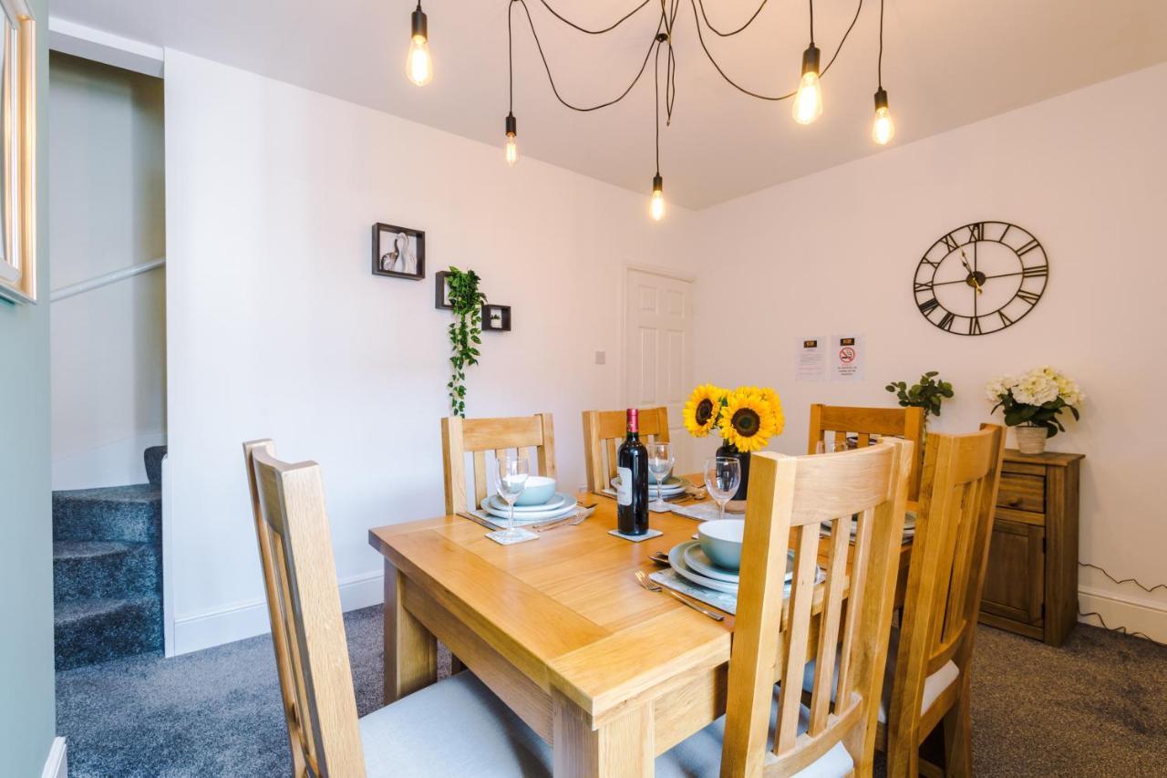 Spacious 2-Bed City-Centre Cottage In Chester By 53 Degrees Property - Ideal For Groups & Couples - Sleeps 6 Luaran gambar