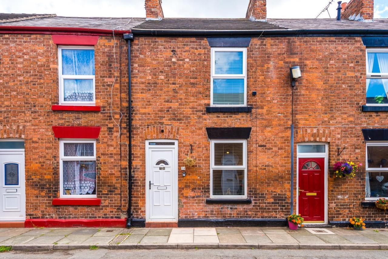 Spacious 2-Bed City-Centre Cottage In Chester By 53 Degrees Property - Ideal For Groups & Couples - Sleeps 6 Luaran gambar